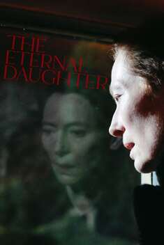 The Eternal Daughter vezi online