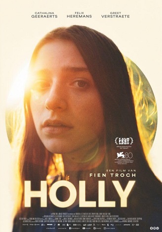 Holly vezi online