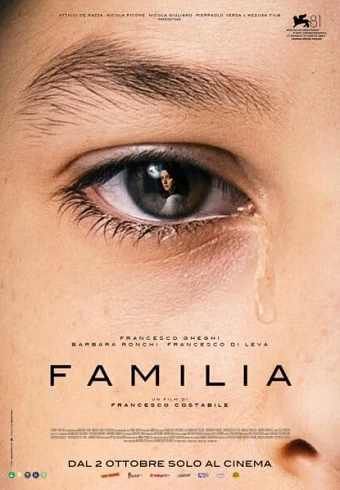 Familia vezi online